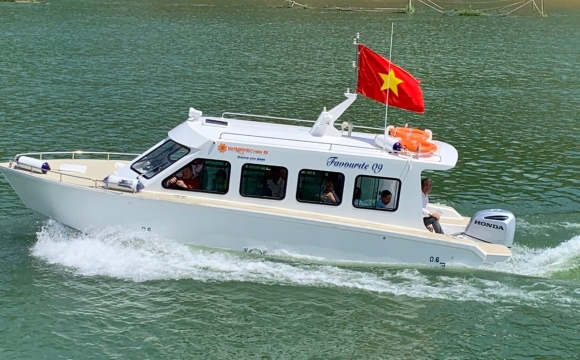Tàu chở khách - FAVOURITE 28