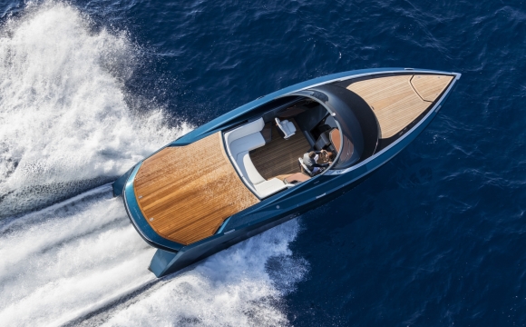 Aston Martin Powerboat AM37